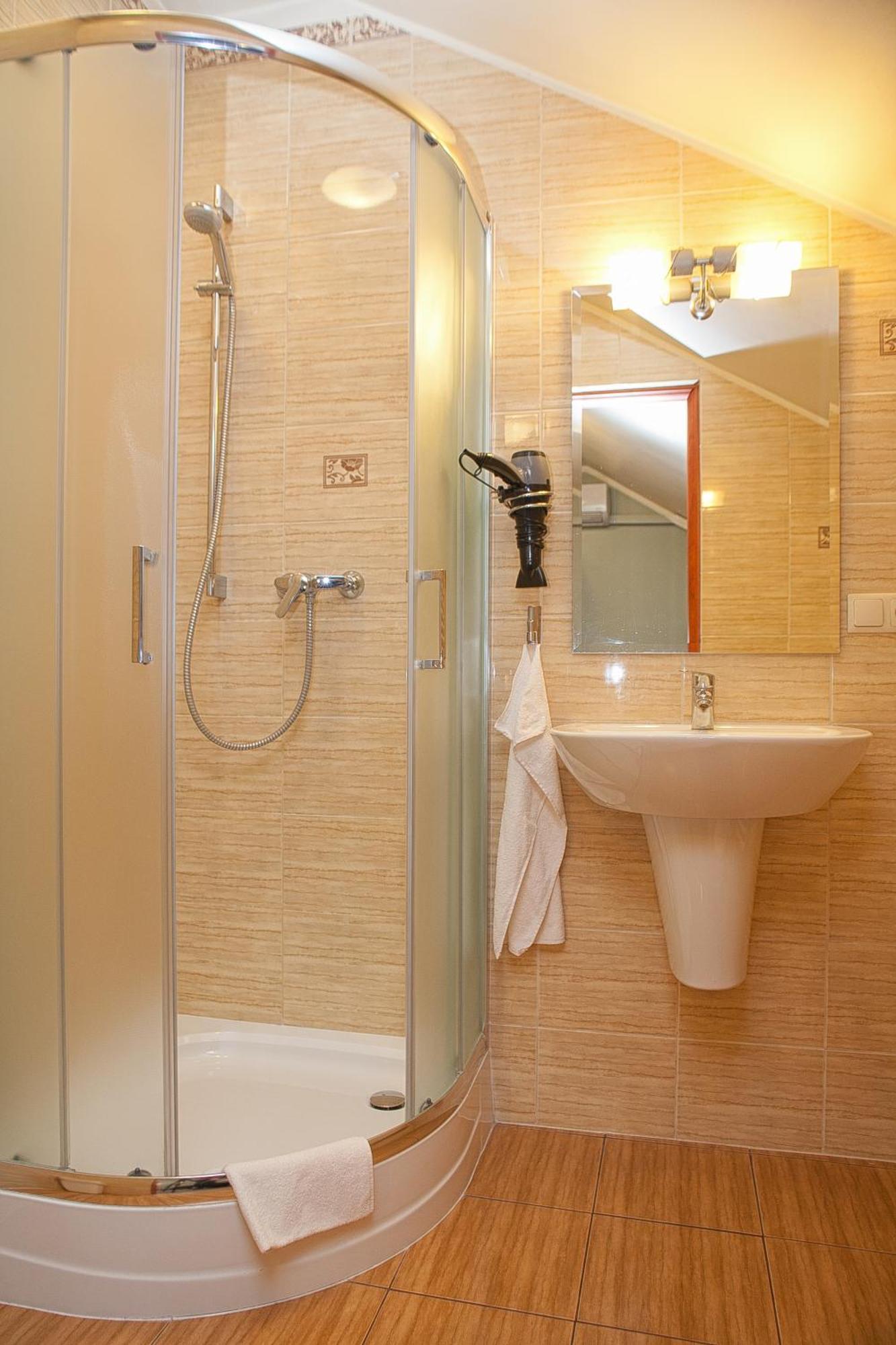 H31 Aparthotel Познан Екстериор снимка