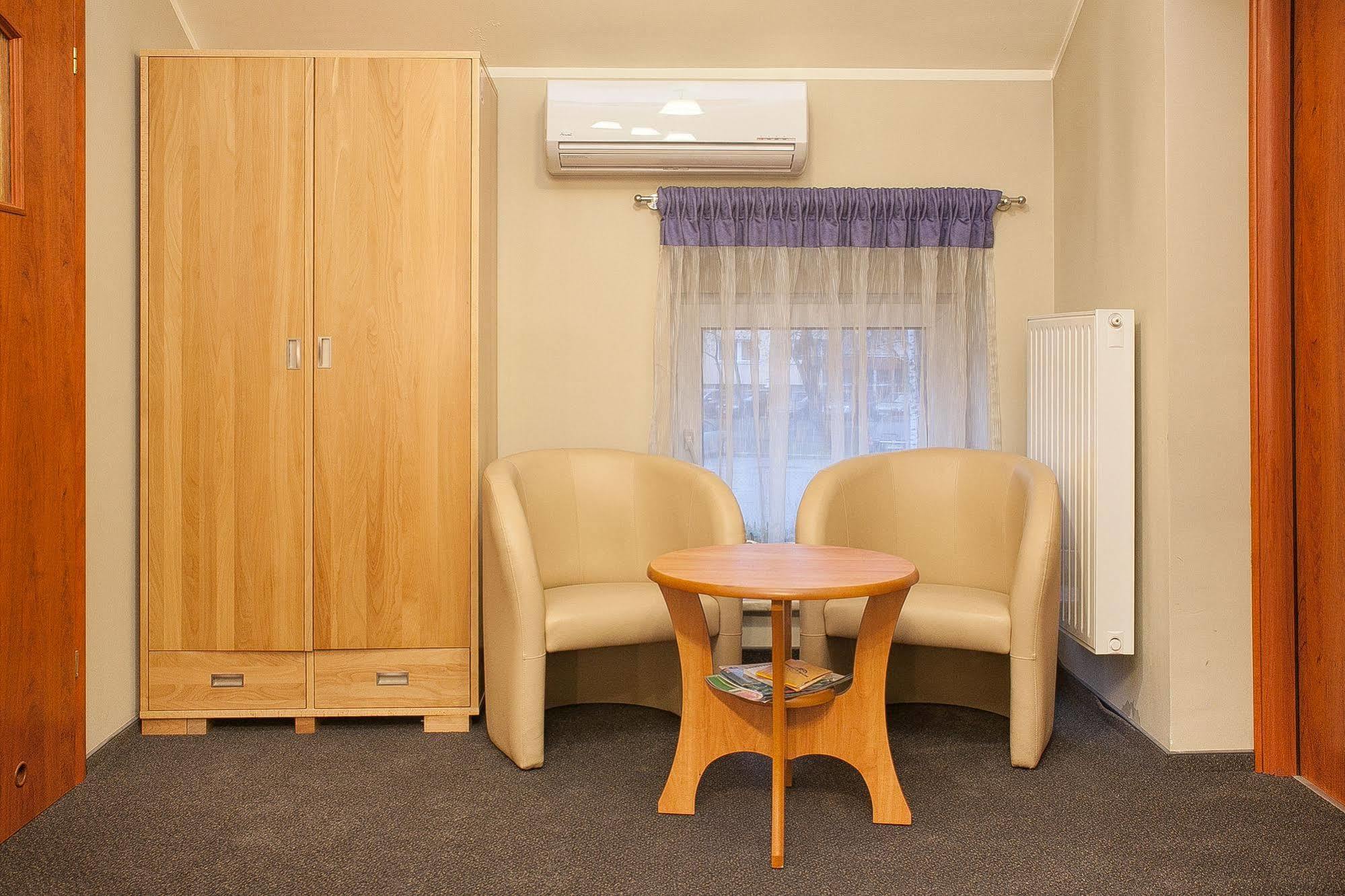 H31 Aparthotel Познан Екстериор снимка